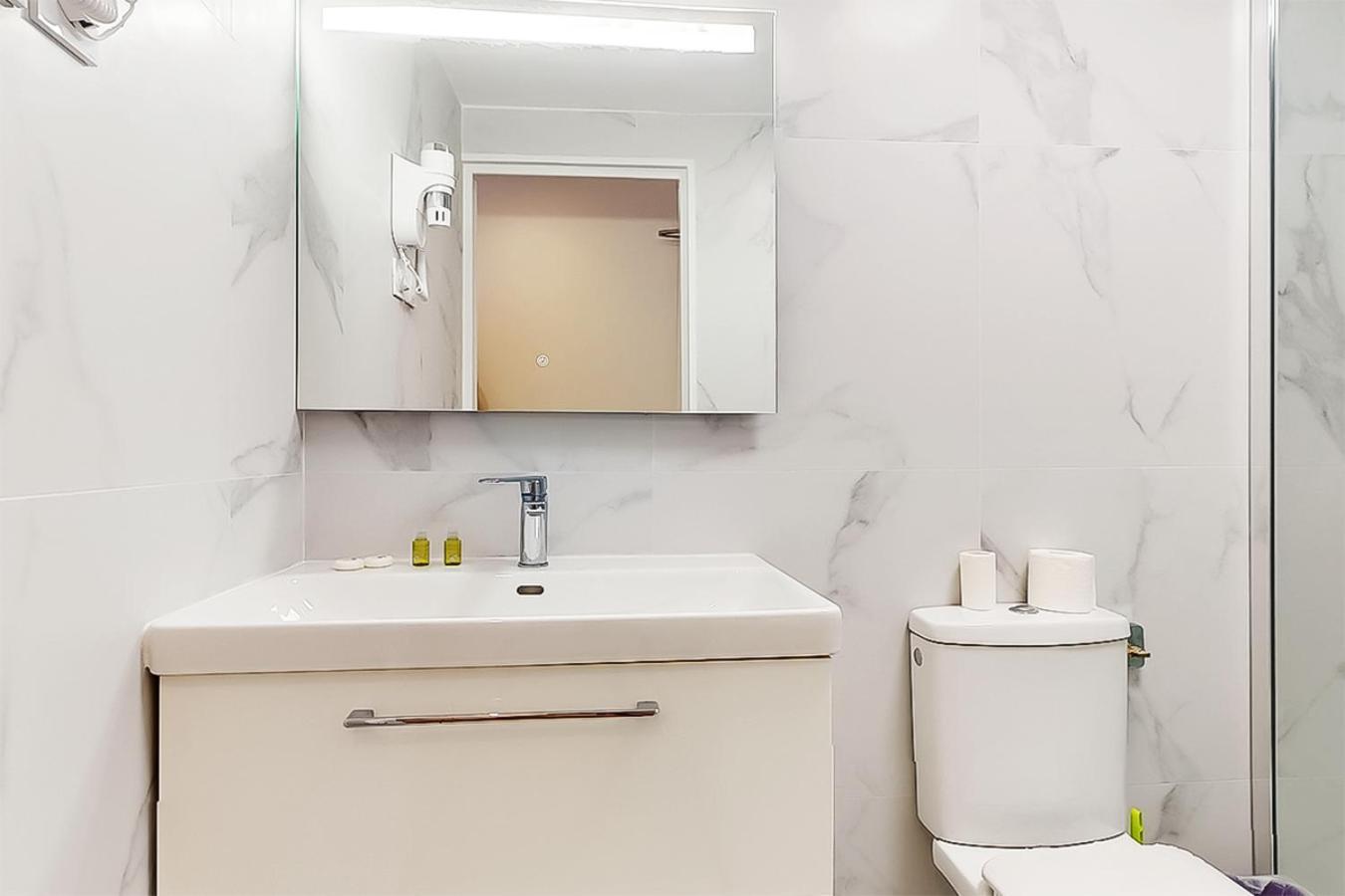 Hotel De Menilmontant Paris Ngoại thất bức ảnh