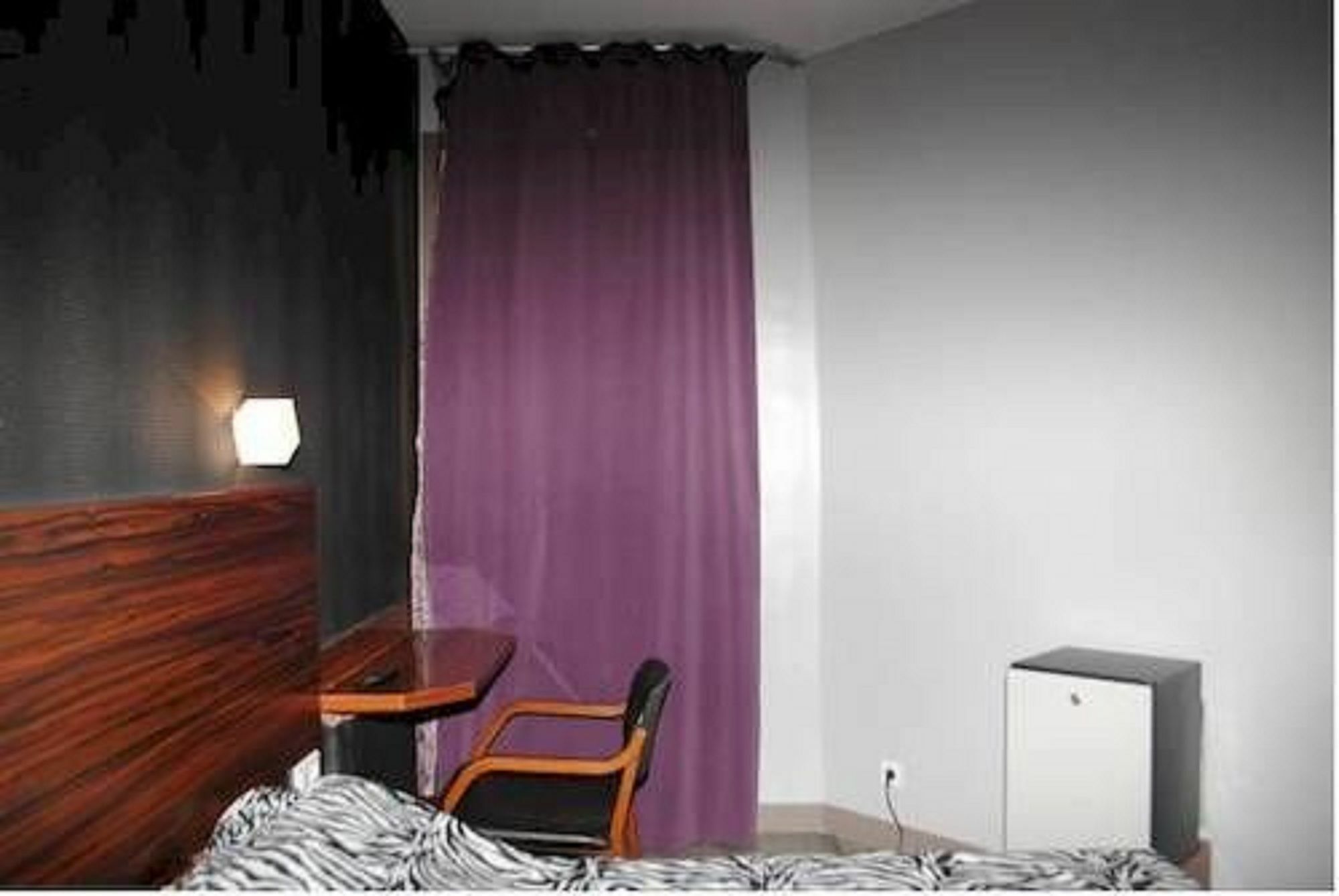 Hotel De Menilmontant Paris Ngoại thất bức ảnh